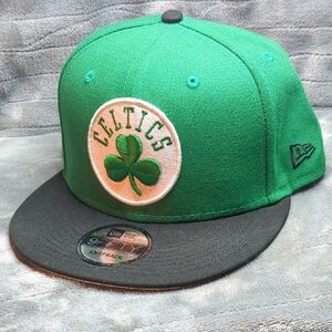 New Era Boston Celtics 2-Tone 9FIFTY adjustable snapback hat. 